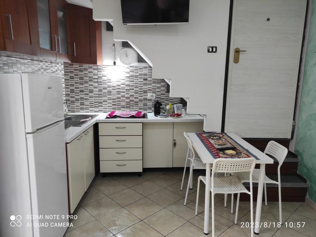 Valenti Acomodação com café da manhã Catânia Exterior foto
